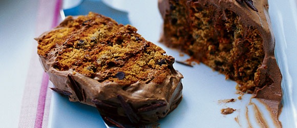 chocolate-chip-cookie-cream-cake