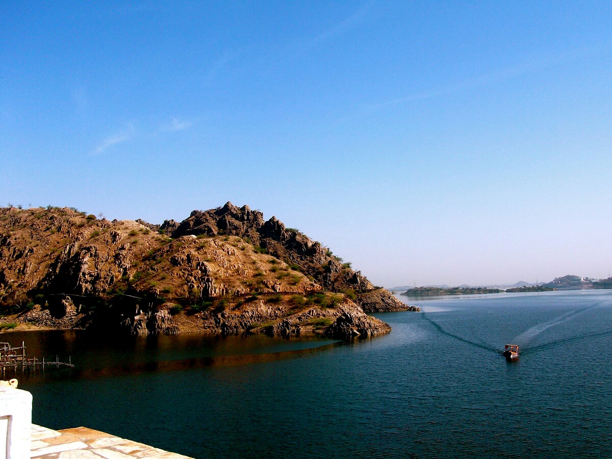 jaisamand-lake